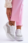 Жіночі шкіряні ажурні кросівки білого кольору Virginia