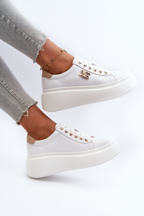 Білі жіночі шкіряні кросівки на платформі Pernalia