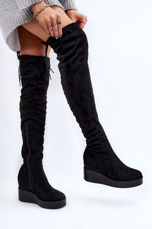 Жіночі високі чоботи на танкетці Elori чорного кольору