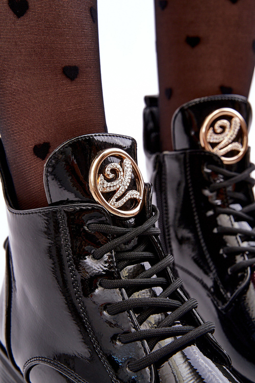 Жіночі лаковані напівчеревики з чорним декором Attiame