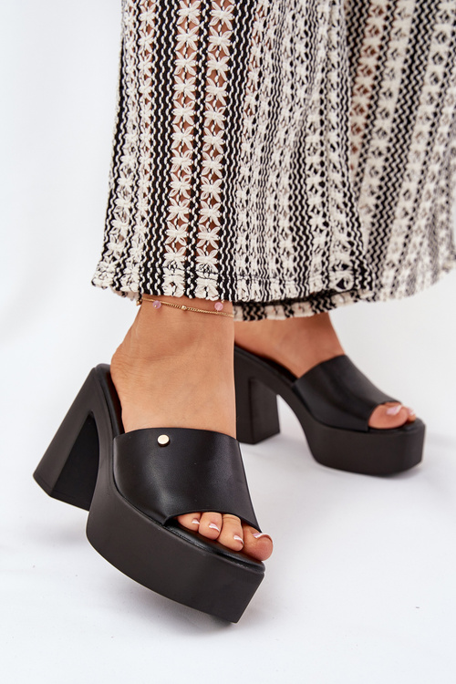 Жіночі Сандалі З Еко Шкіри На Каблуці І Платформі Чорні Tamirella