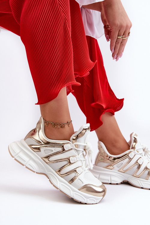 Жіночі кросівки на масивній підошві білі Ellerai