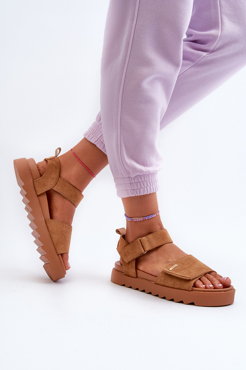 Жіночі замшеві босоніжки на платформі Big Star NN274705 Коричневі