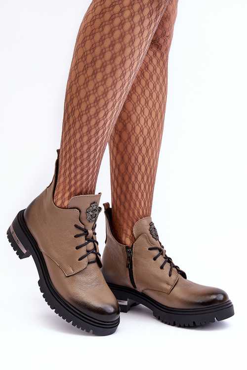 Жіночі шкіряні ботильйони на плоскому каблуці бежеві Charline