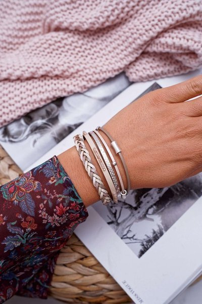 Жіночий браслет ряд широких бежевих намистин Michiko