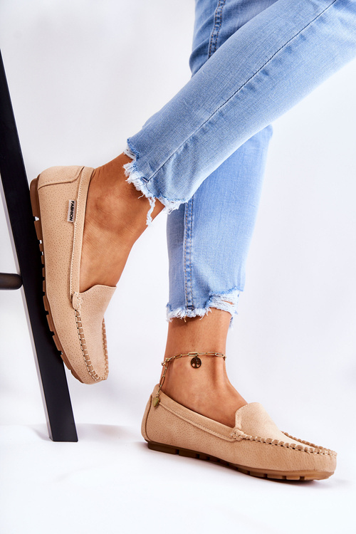 Жіночі замшеві лофери бежеві Millare