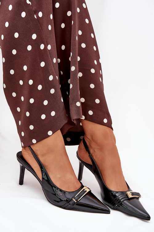 Лаковані Туфлі На Шпильці З Золотою Пряжкою Чорні Vivae