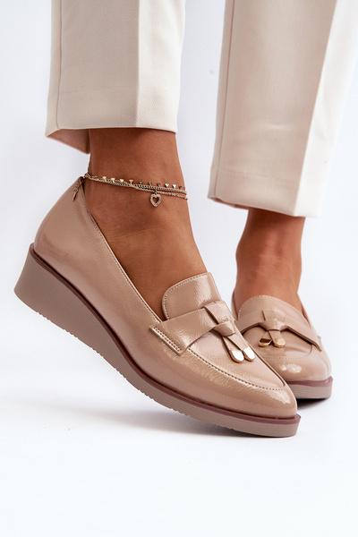 Жіночі лаковані туфлі на танкетці з орнаментом Чорний мілірет