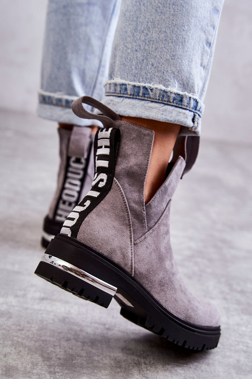 Замшеві черевики з вирізами сірі Elvera