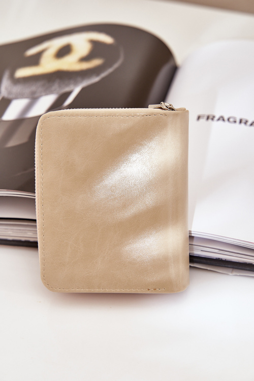 Лакований Жіночий Гаманець Світло Бежевий Yathika