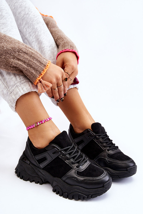 Модне спортивне взуття Кросівки чорні Frezio