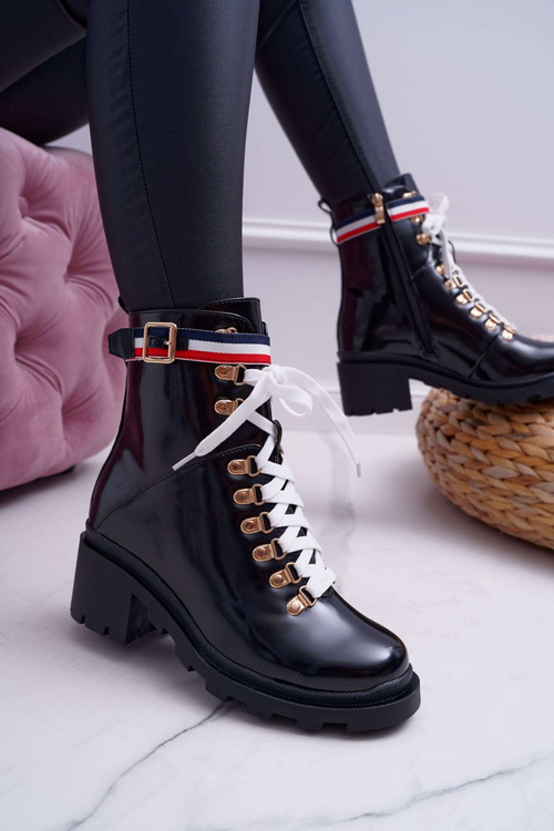 Жіночі високі черевики на плоскому каблуці, чорні Hippe