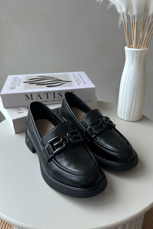 Елегантні чорні шкіряні жіночі мокасини Triana