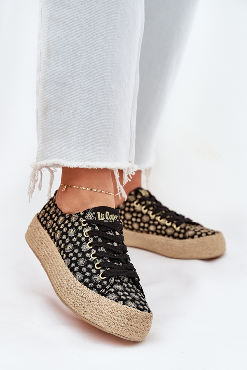 Взуття На Платформі Для Жінок З Плетінням Lee Cooper LCW-25-08-3647L Чорні