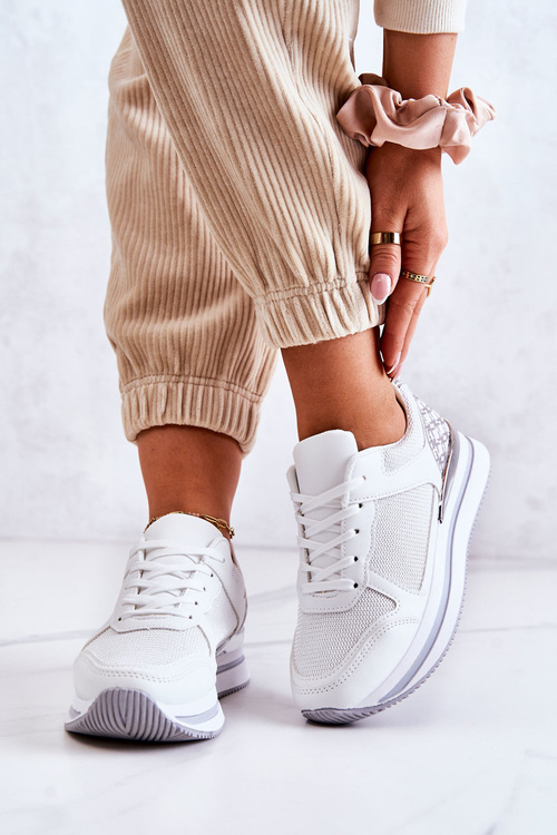 Жіночі класичні спортивні туфлі на танкетці білі Advanced