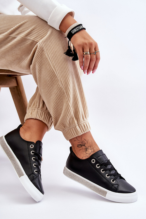 Жіночі низькі кросівки з форсунками Чорно-білі Demira