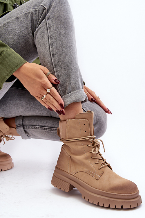 Жіночі бежеві черевики на масивній підошві Narelona