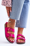 Жіночі босоніжки на корковій платформі з смужками кольору фуксії Doretta