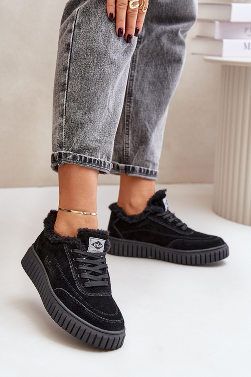 Шкіряні жіночі кросівки утеплені хутром чорні Lee Cooper LCJ-24-01-2973