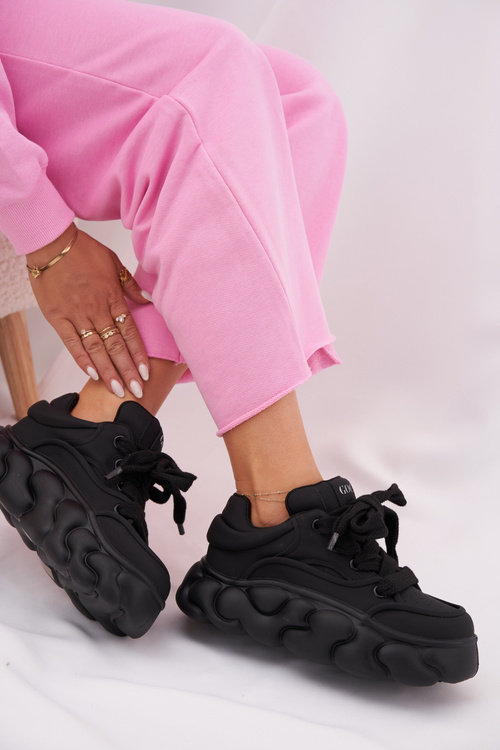 Жіночі Шкіряні Кросівки На Масивній Платформі GOE RR2N4044 Чорні