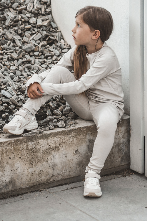 Дитячі спортивні кросівки на липучці Rulagia бежеві