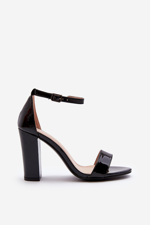 Чорні босоніжки на підборах Thakko