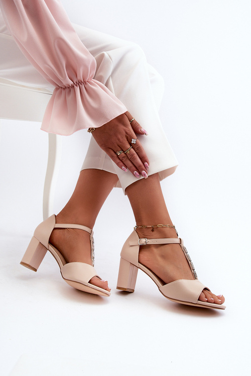Жіночі босоніжки на шпильці з декоративним ремінцем з екошкіри Beige Triavera