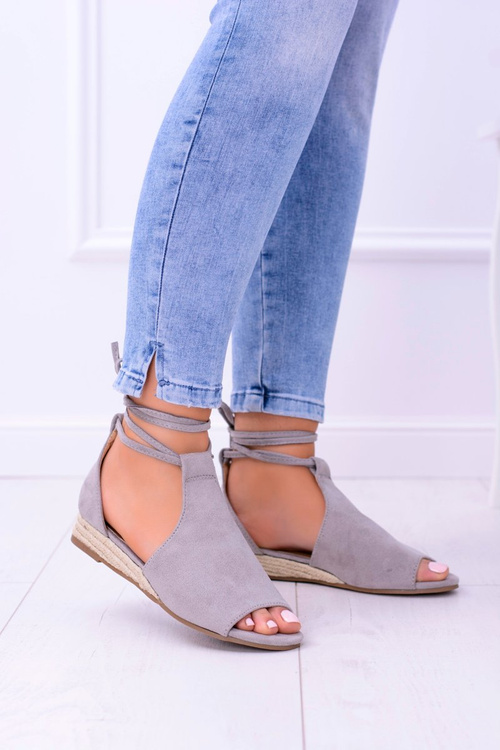 Сірі замшеві босоніжки на легкій платформі Espanoso