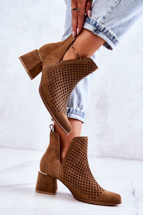 Замшеві ажурні чоботи Lewski Shoes 3165 Camel