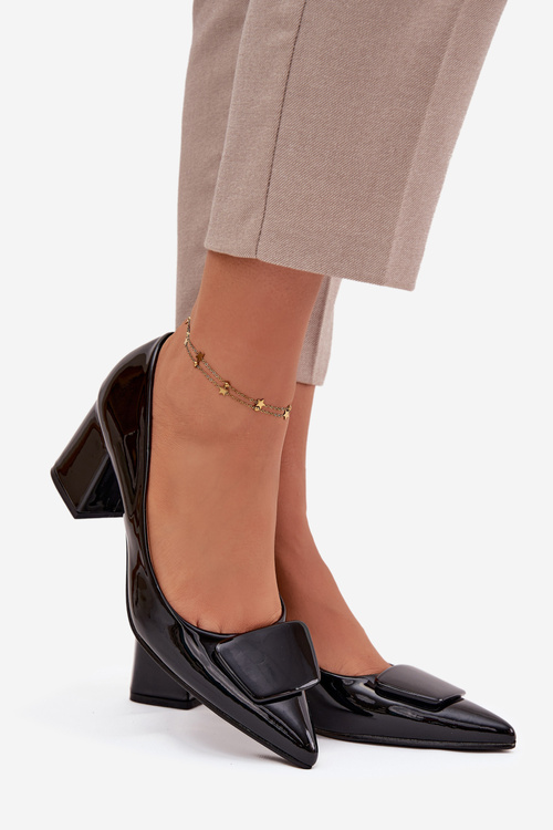 Лаковані туфлі на підборах з оздобленням Чорні Isoline