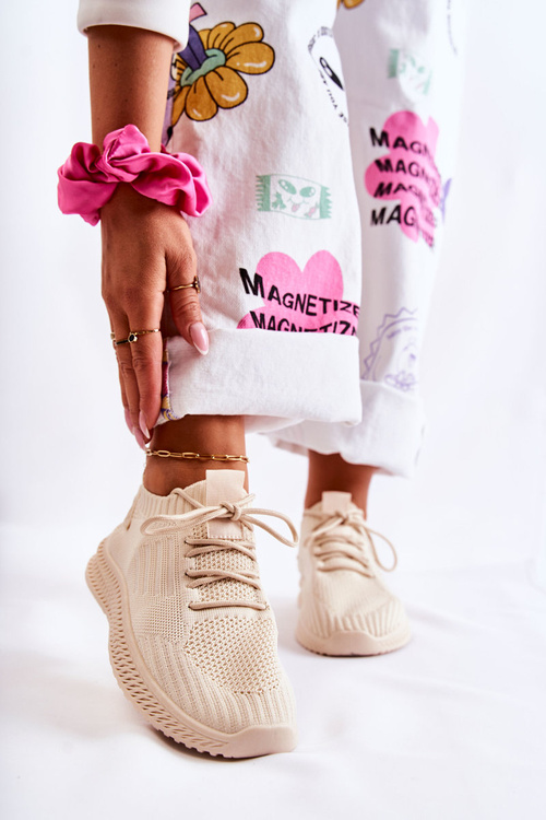 Жіночі спортивні кросівки Снікерси світло-бежеві Storia