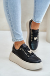 Шкіряні жіночі кросівки на платформі з брошкою Vinceza 89101 Чорні