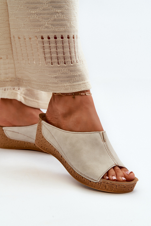 Зручні жіночі босоніжки на танкетці Inblu NG000002 Бежеві