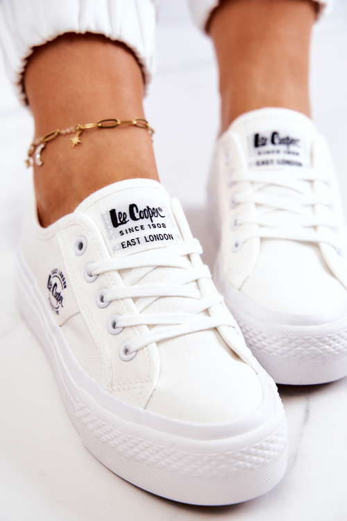 Кросівки на платформі Lee Cooper LCW-22-31-0837L білі