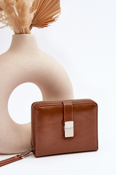 Гаманець жіночий глянсовий з еко шкіри коричневого кольору Zalirna