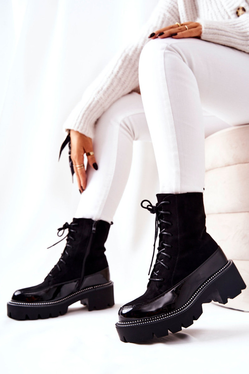 Чорні шкіряні чоботи на блискавці Solutia