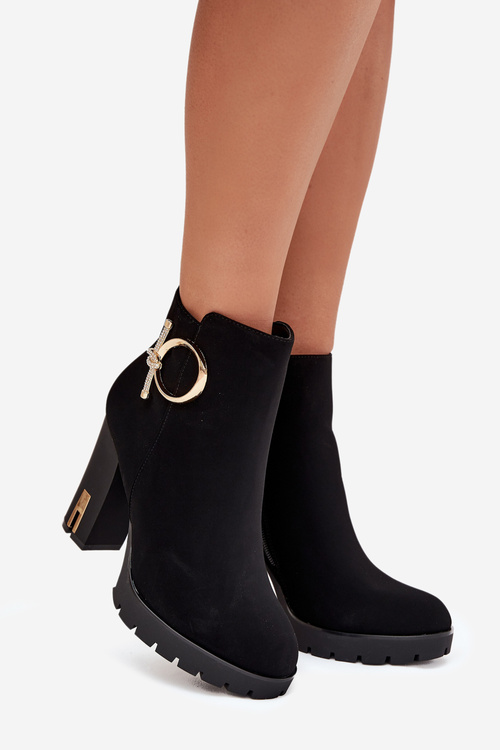 Жіночі утеплені чоботи на підборах з золотою прикрасою Чорні Ysolde