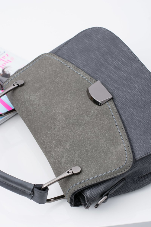 Сіра жіноча нагрудна сумочка