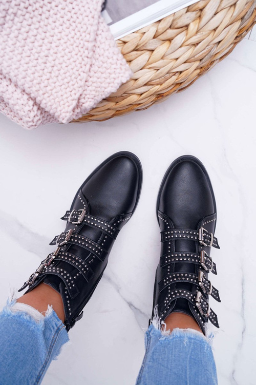 Жіночі чоботи з заклепками і пряжками чорні Berugio