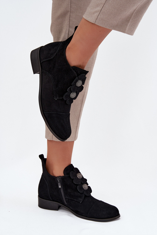 Замшеві жіночі мокасини з декоративними квітами Zazoo 3080 Чорні
