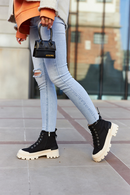 Чоботи жіночі Larina Light Black