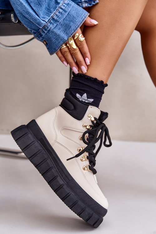 Жіночі утеплені ботильйони на платформі бежеві Jelenia