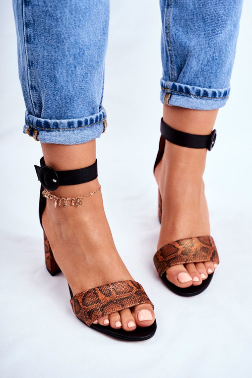 Жіночі босоніжки Maciejka Leather Black Orange 04235-18/00-5