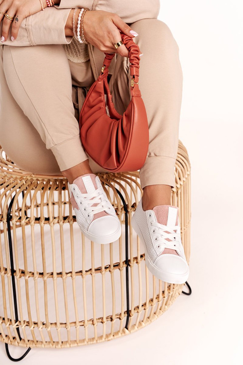 Жіночі шкіряні кросівки із зіркою BIG STAR DD274691 біло-рожеві