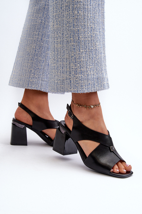 Елегантні жіночі босоніжки на високих підборах з чорної екошкіри Asellesa