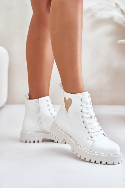 Жіночі чоботи на блискавці з декоративним сердечком, білі Obeena