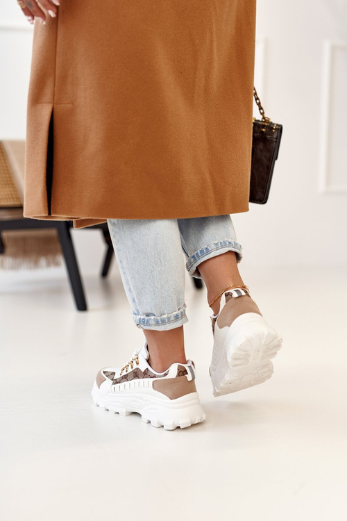 Жіночі кросівки на масивній підошві білі Daydreamer