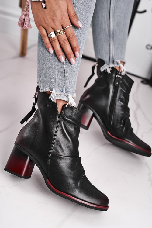 Чоботи жіночі на підборах Maciejka Чорні 04757-01