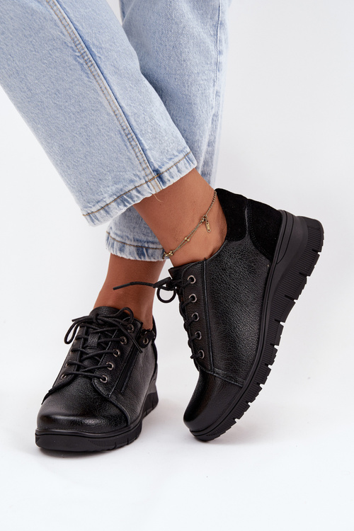 Шкіряне жіноче взуття на платформі Vinceza 39964 Чорне