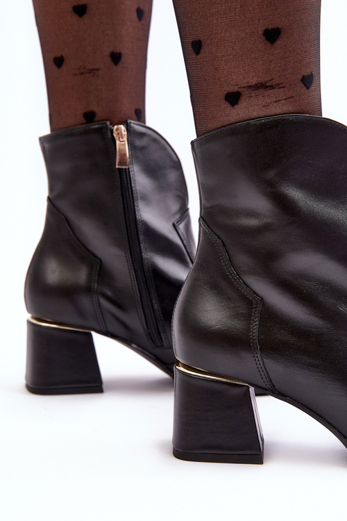 Жіночі шкіряні ковбойські чоботи на підборах чорні Lewski 3166/B/2